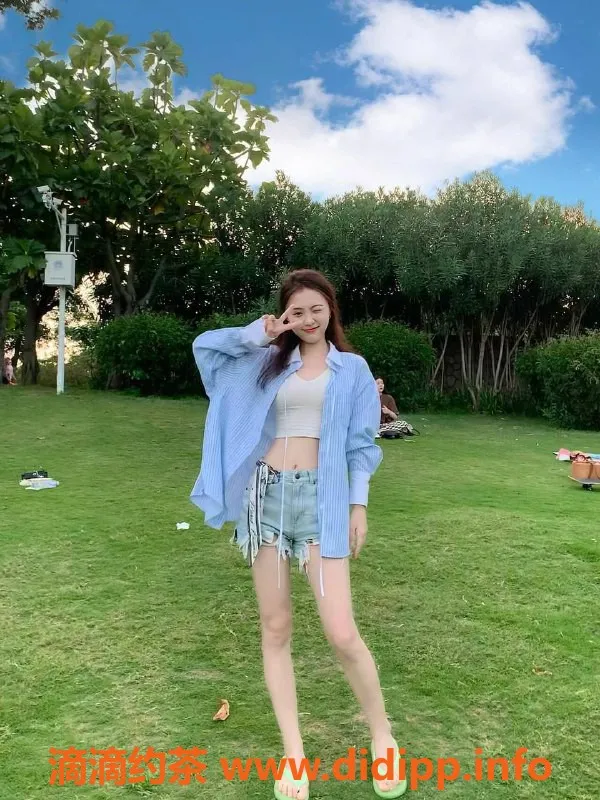 深圳楼凤资源信息,南山芄子，1300元翘臀嫩妹，舌吻陪浴享受