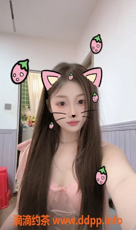 深圳楼凤-宝安西乡小小，嫩妹服务，800p体验！