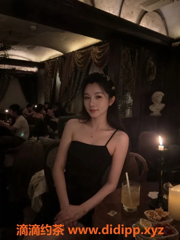 广州楼凤资源信息,天河嫩妹小乔，800p双飞大长腿等你来撩