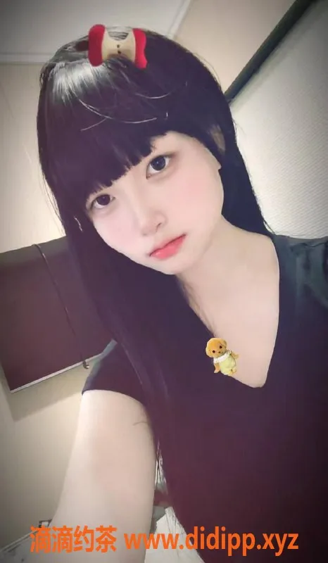 中山楼凤-石岐呆呆，18岁B+胸围，服务优质