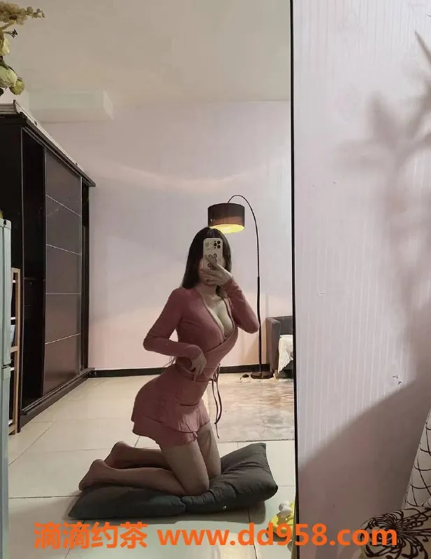 北京楼凤-丰台薇薇24岁168cm，茶费8，热情服务