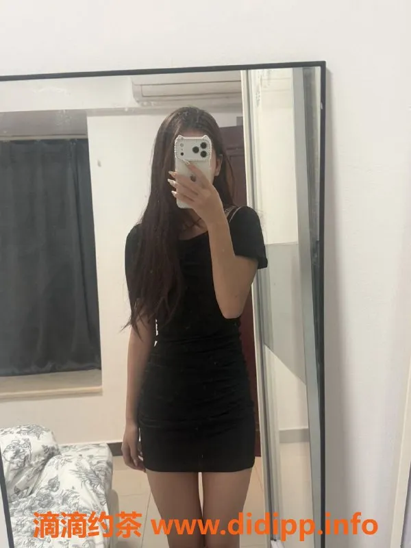 广州楼凤-猎德嫩妹婴宁，水费800，舌吻足模服务