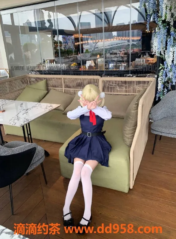 广州楼凤-天河嫩妹小秋，800水费，体验舌吻69服务