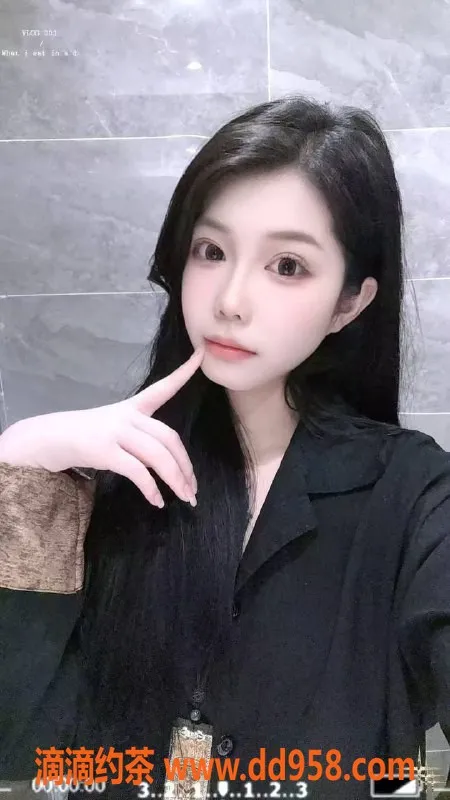 广州楼凤-天河嫩妹小碗，172厘米，水费700！