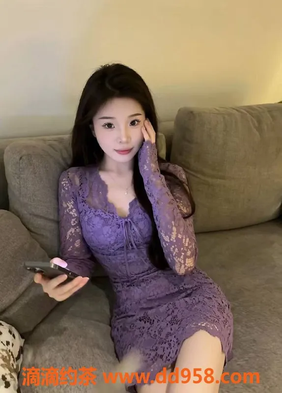 广州楼凤-天河嫩妹小伊伊，水费1000p，超值体验！