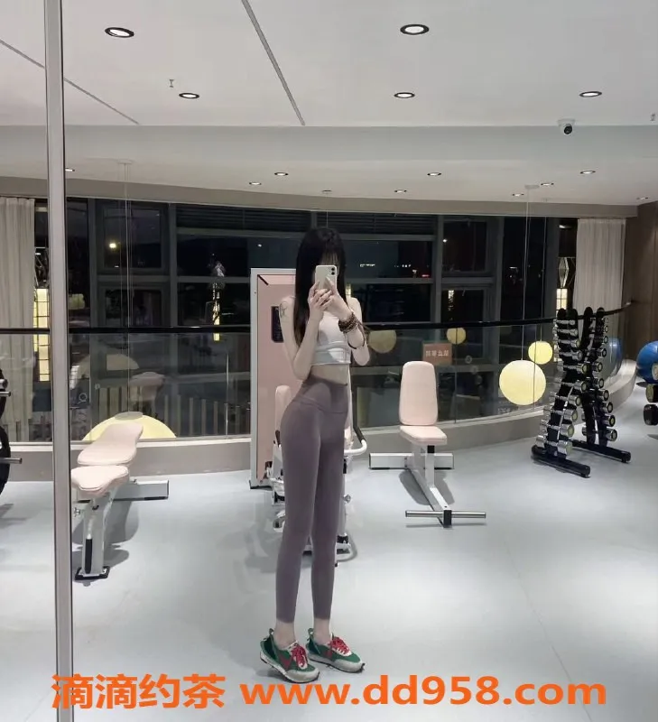 常州楼凤-常州冉冉，22岁，身高167，体重96，欢愉享受8起