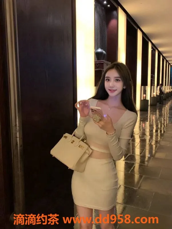 深圳楼凤-福田素妍 168身高 45斤 1300起受欢迎服务