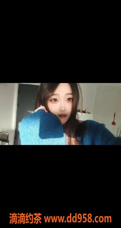 广州楼凤-越秀嫩妹肖小吖，水费700P等你来约