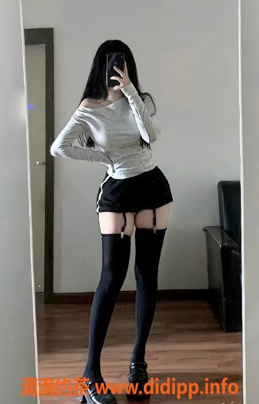 广州楼凤-天河嫩妹暖暖，水费1200p，舌吻服务等你来体验