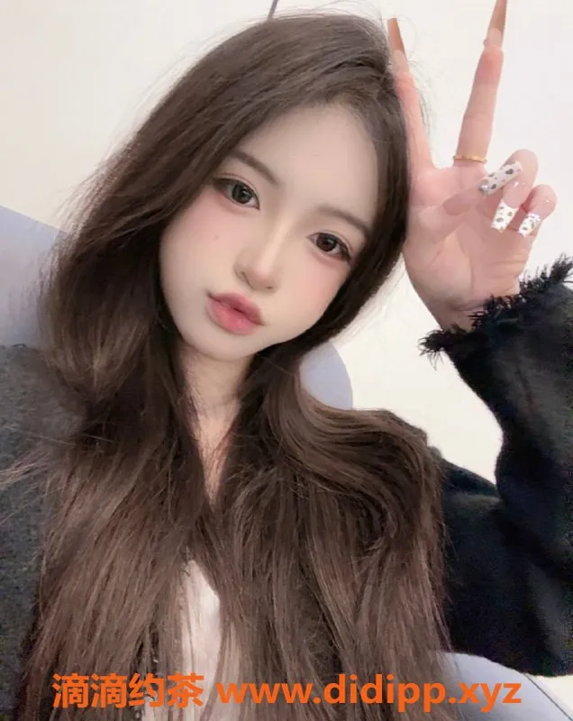 广州楼凤-天河可可：嫩妹，600元，尽享激情服务！