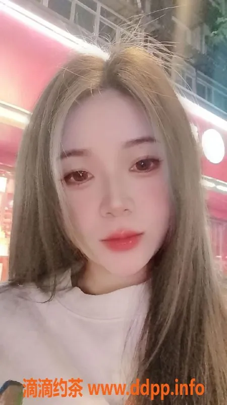 南京楼凤资源信息,秦淮杨杨，500p/900pp服务等你体验！