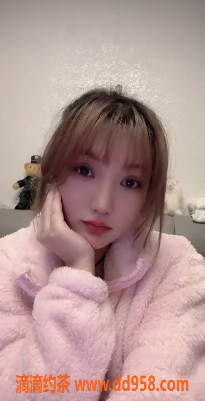 广州楼凤-天河洛依，丰满型莞式服务500p体验