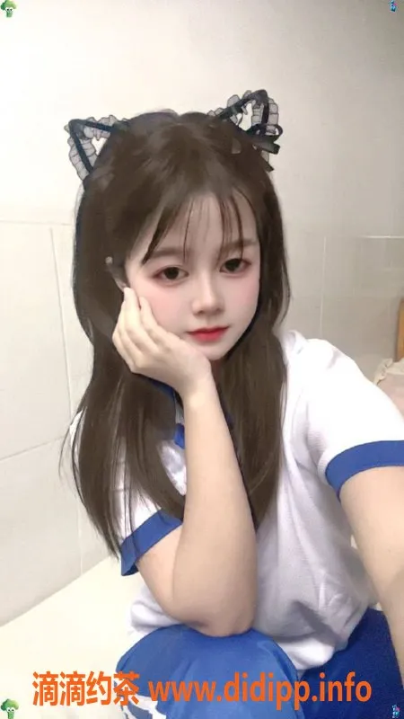 深圳楼凤-宝安嫩妹小草，800元起享多种服务