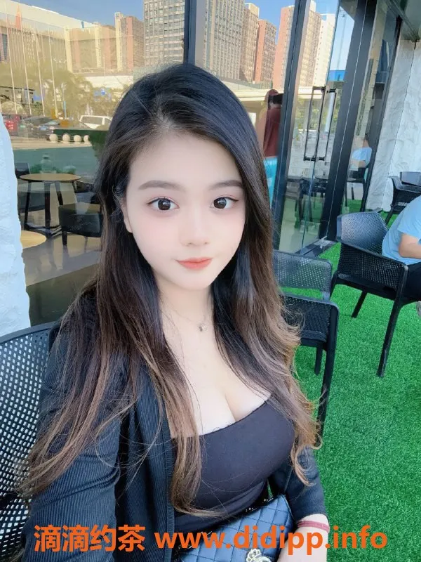 广州楼凤-白云佳琪，御姐快来享受500水费服务！