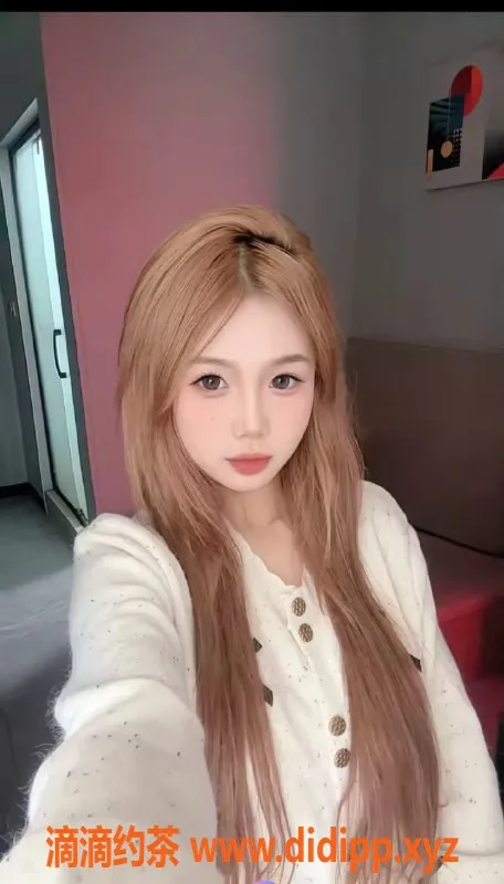 广州楼凤资源信息,天河嫩妹落落，水费600p，尽享贴心服务