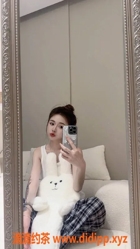 广州楼凤资源信息,白云小白兔，嫩妹大长腿，水费800p