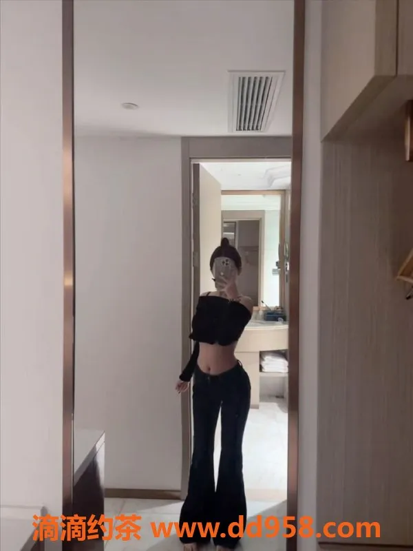 广州楼凤资源信息,天河甜甜：大长腿大胸嫩妹，水费900p