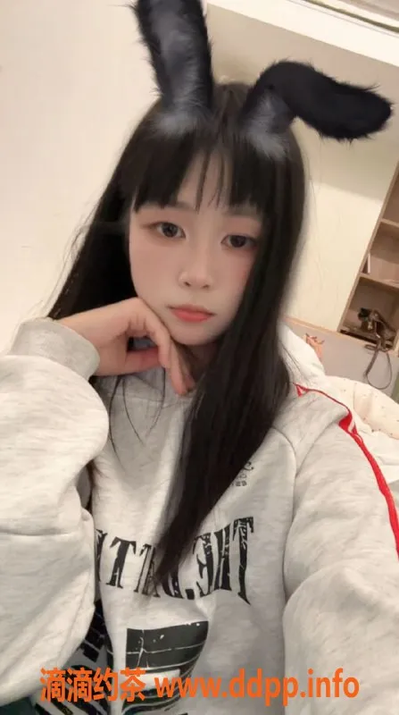 广州楼凤-天河嫩妹小希芸 水费700p 服务超棒