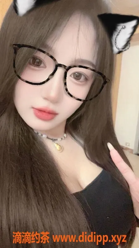 常州楼凤-武进奶牛F，165cm大胸嫩妹，服务超赞