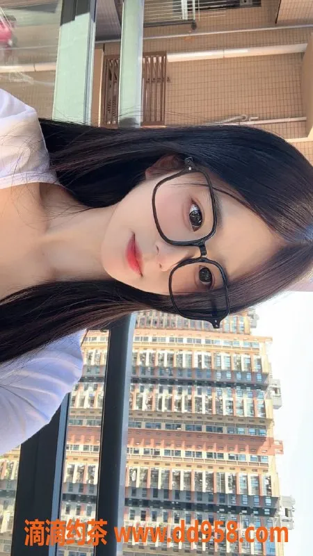 广州楼凤-天河婷婷，800元超值服务等你尝试