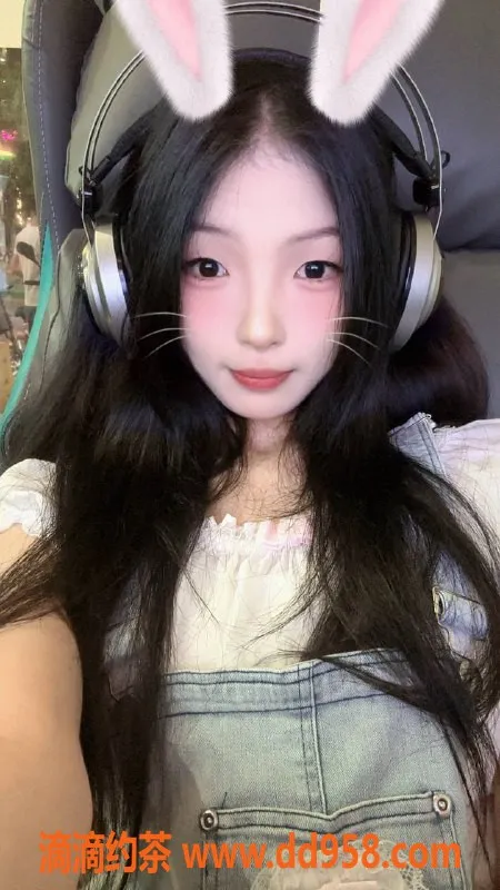 广州楼凤-金沙洲悠米，800p嫩妹与长腿共舞