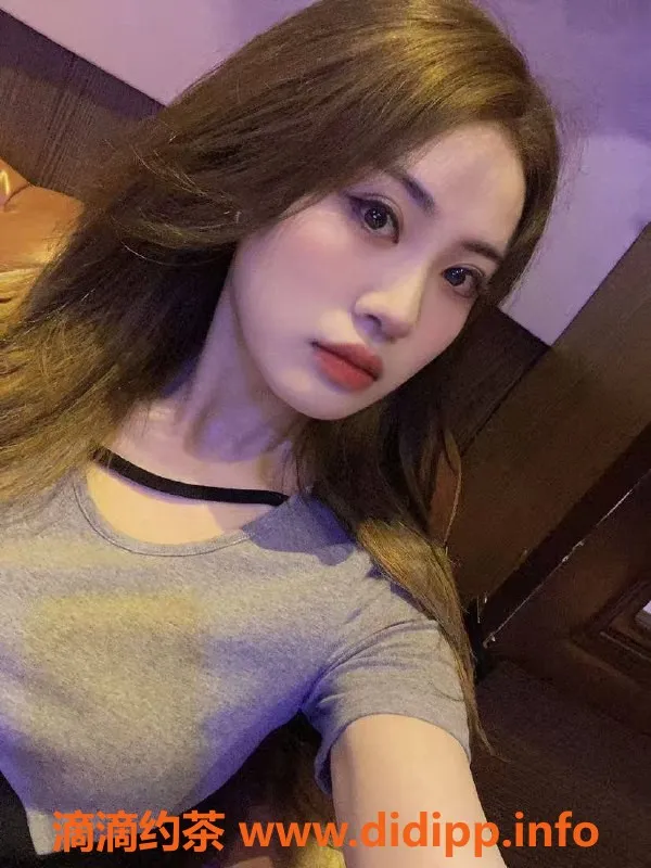 广州楼凤-番禺青衣嫩妹，水费700p服务超赞