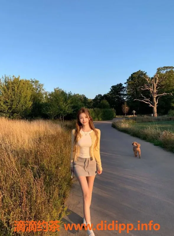 广州楼凤-天河西棠 课费1300 身高未提及