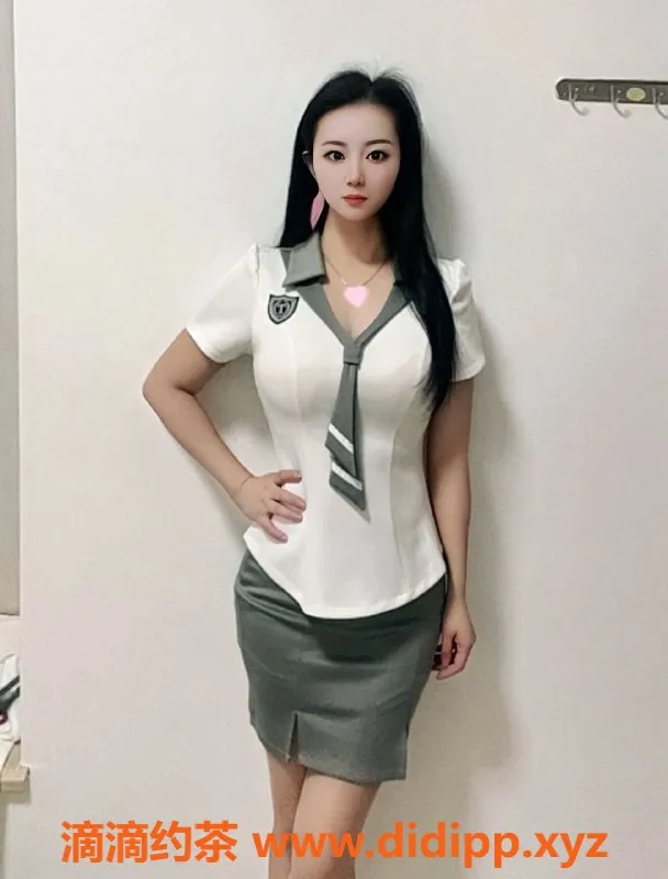 广州楼凤-天河恩夏，身材火辣的御姐，700元开房享受！