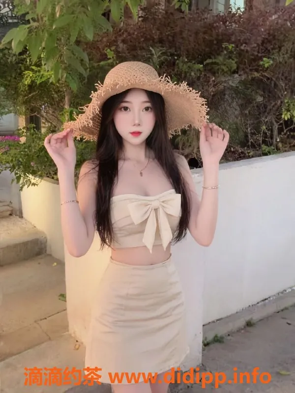 中山楼凤-西区程程，21岁C罩杯，700元起