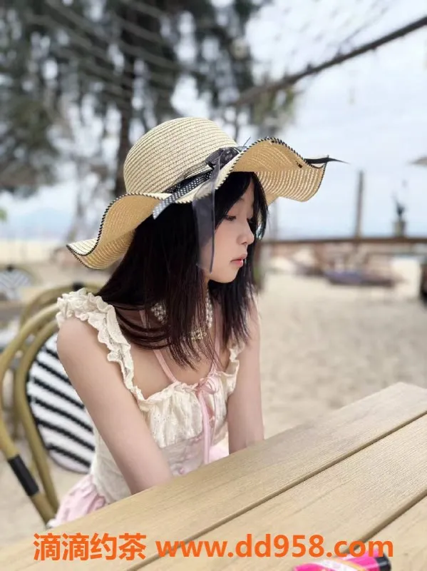 广州楼凤-海珠咩咩，600元体验，私密服务