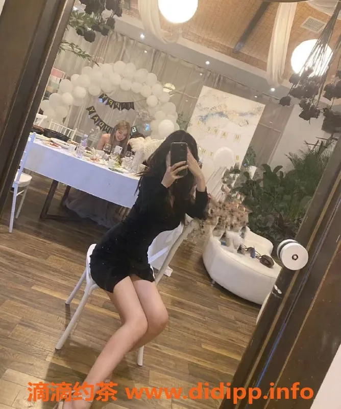 广州楼凤-天河李小Q 热门服务 且看身材诱惑