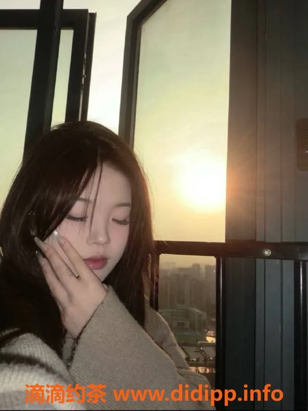 广州楼凤-天河小甜甜，600元带来甜蜜体验