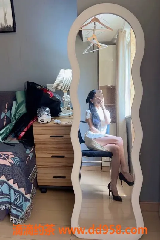 武汉楼凤-武昌江婉婉，身材火辣，服务优质，8p起