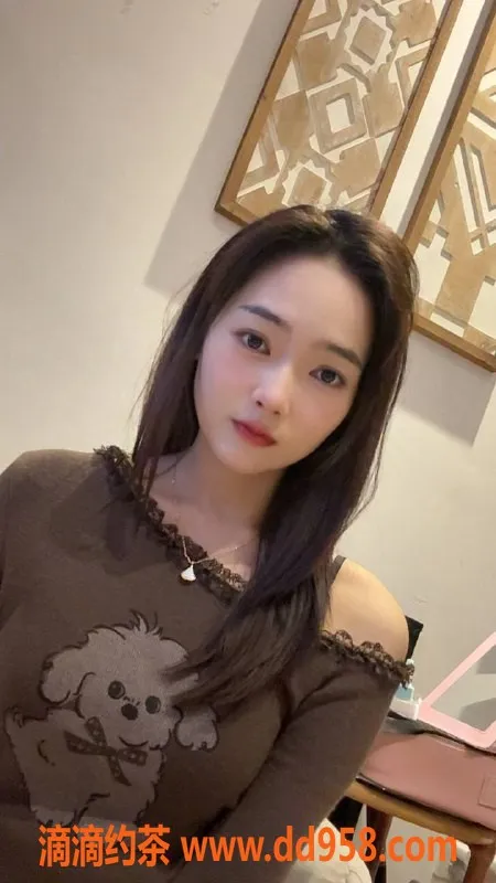 广州楼凤-越秀区嫩妹琪琪，大长腿69服务只要700P