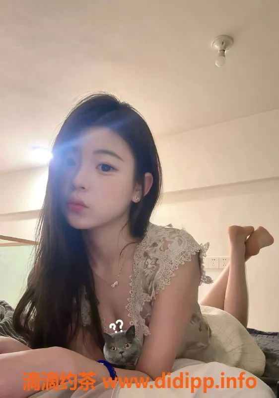 广州楼凤-天河嫩妹心心，700p享受舌吻服务