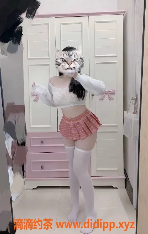 广州楼凤-天河嫩妹米苏，白虎大胸只需650p