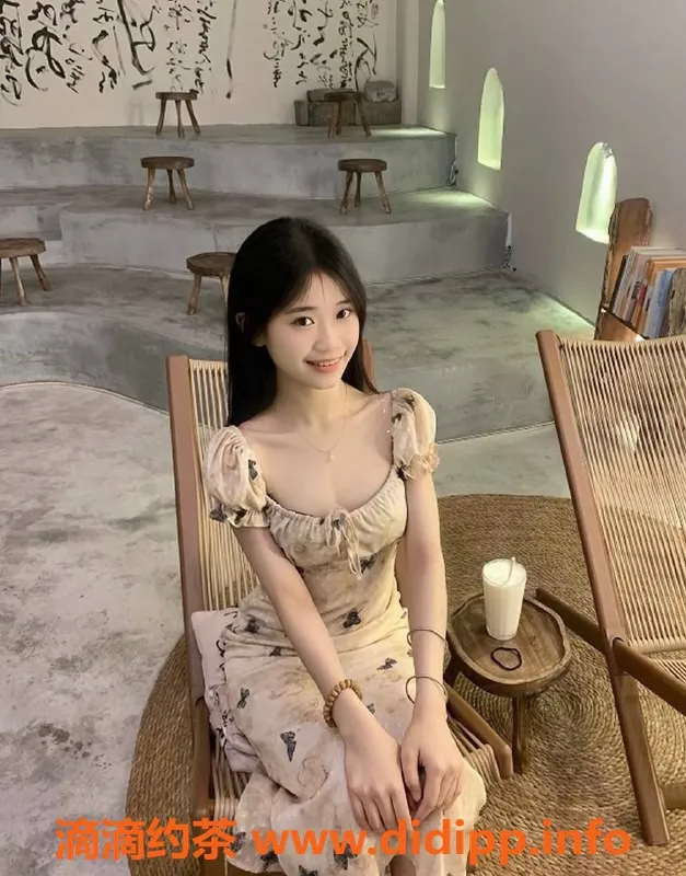 深圳楼凤-深圳光明嫩妹洋洋，700元爽约接待