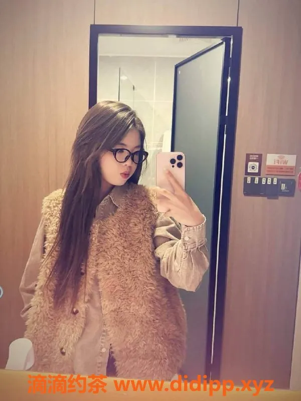 广州楼凤资源信息,天河区小甜甜，168CM嫩妹，600元服务