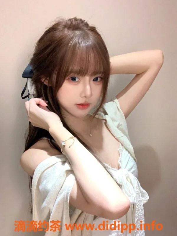 无锡楼凤-惠山区小龙女陪浴服务，身材火辣吸引眼球