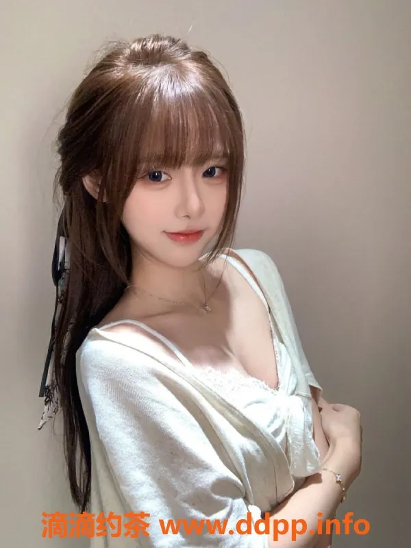 无锡楼凤-惠山区小龙女陪浴服务，身材火辣吸引眼球