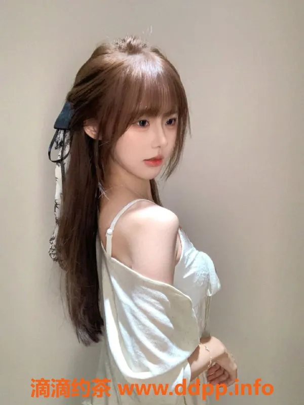 无锡楼凤-惠山区小龙女陪浴服务，身材火辣吸引眼球