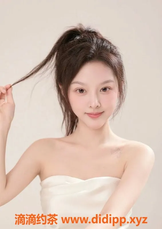 常州楼凤-常州雪儿，22岁，身高164，94斤，C罩杯，服务优质