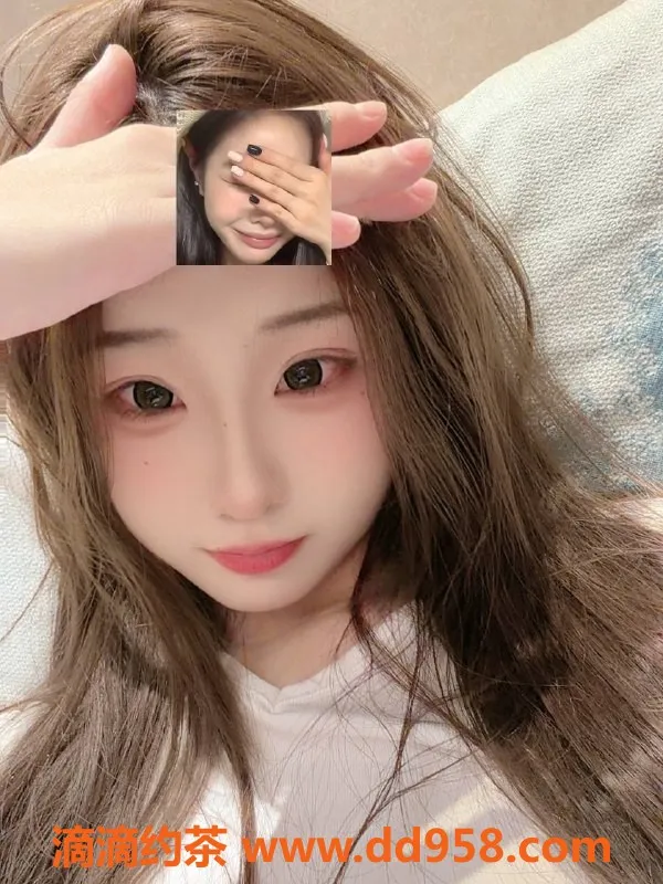 广州楼凤-天河嫩妹杨柳，800水费，激情舌吻服务