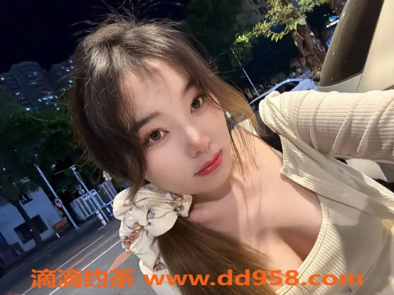 深圳楼凤-南山林清清，700元享鸳鸯浴服务