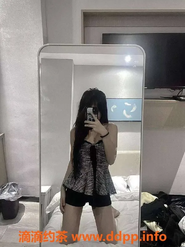 深圳楼凤-宝安嫩妹可可，700P起，制服调情服务