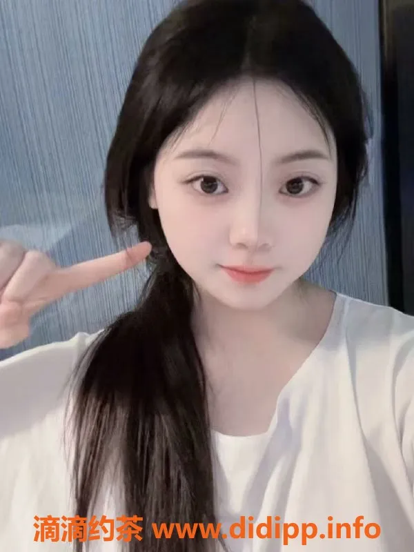 广州楼凤-天河嫩妹小宝，服务只需600p