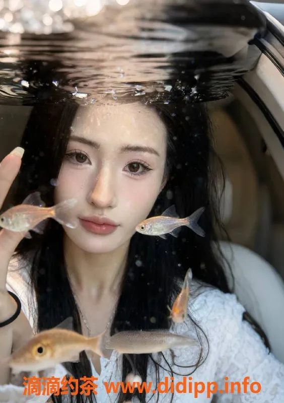 广州楼凤-黄埔嫩妹kk，700水费等你来体验