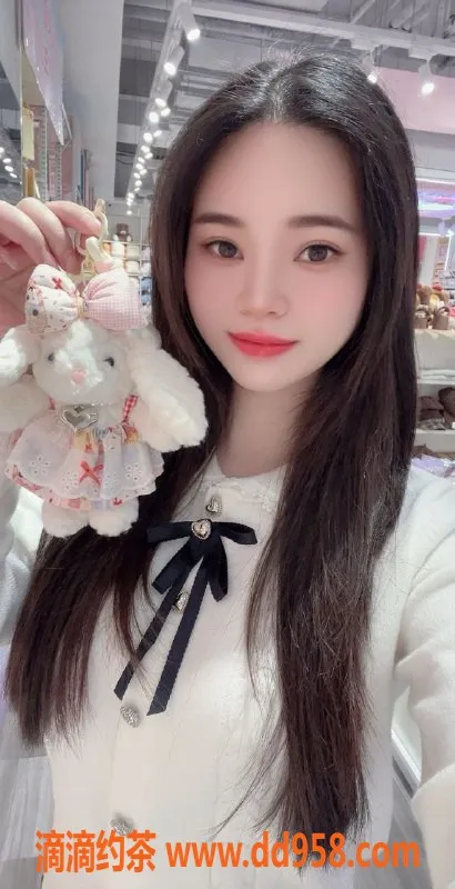 广州楼凤-天河筱蔓儿，700p的御姐体验