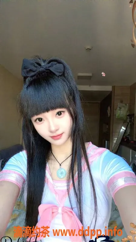 广州楼凤-海珠盼盼，500p，享受舌吻与双飞服务