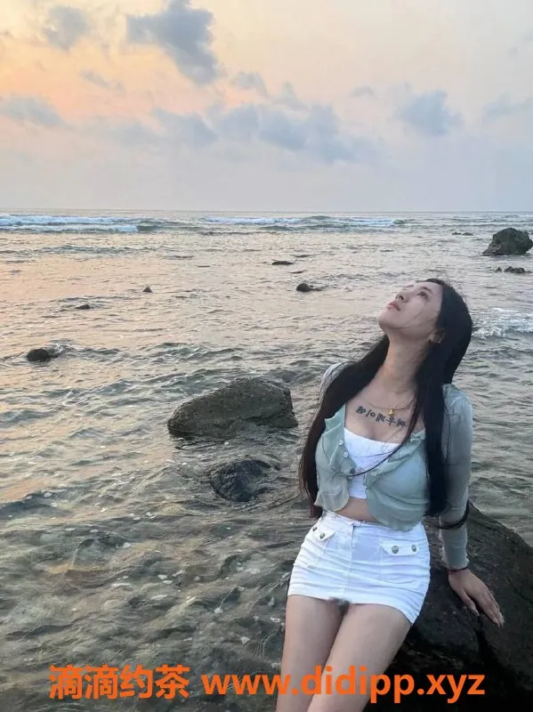 广州楼凤-天河小七，舌吻69p，高性价比服务体验